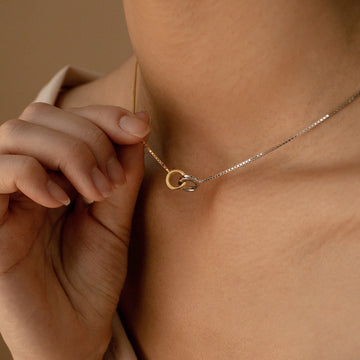 Eternal Circle Necklace - Intertwined Circle Necklace