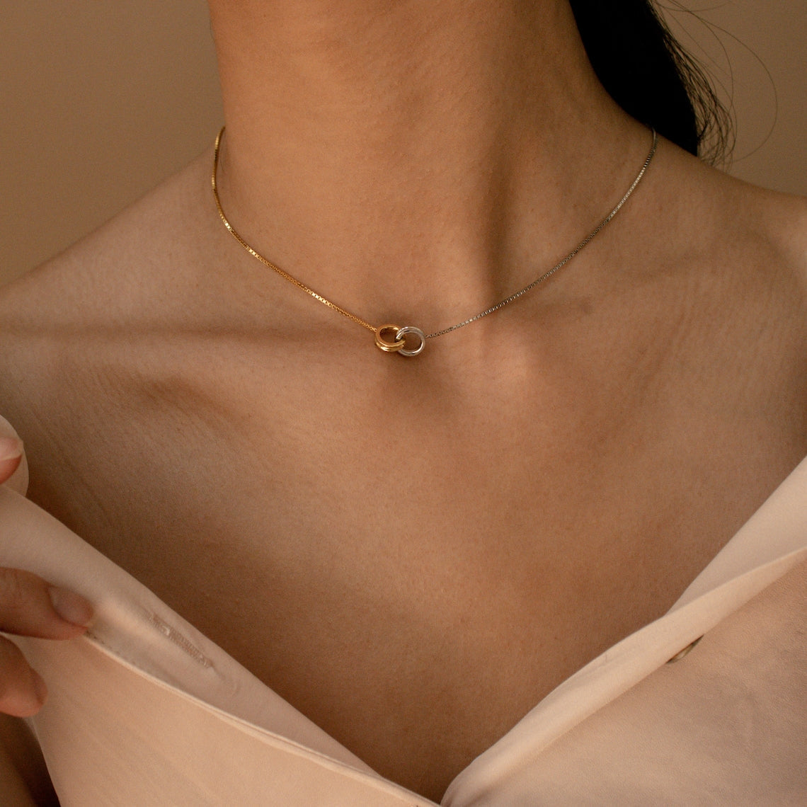 Eternal Circle Necklace - Intertwined Circle Necklace