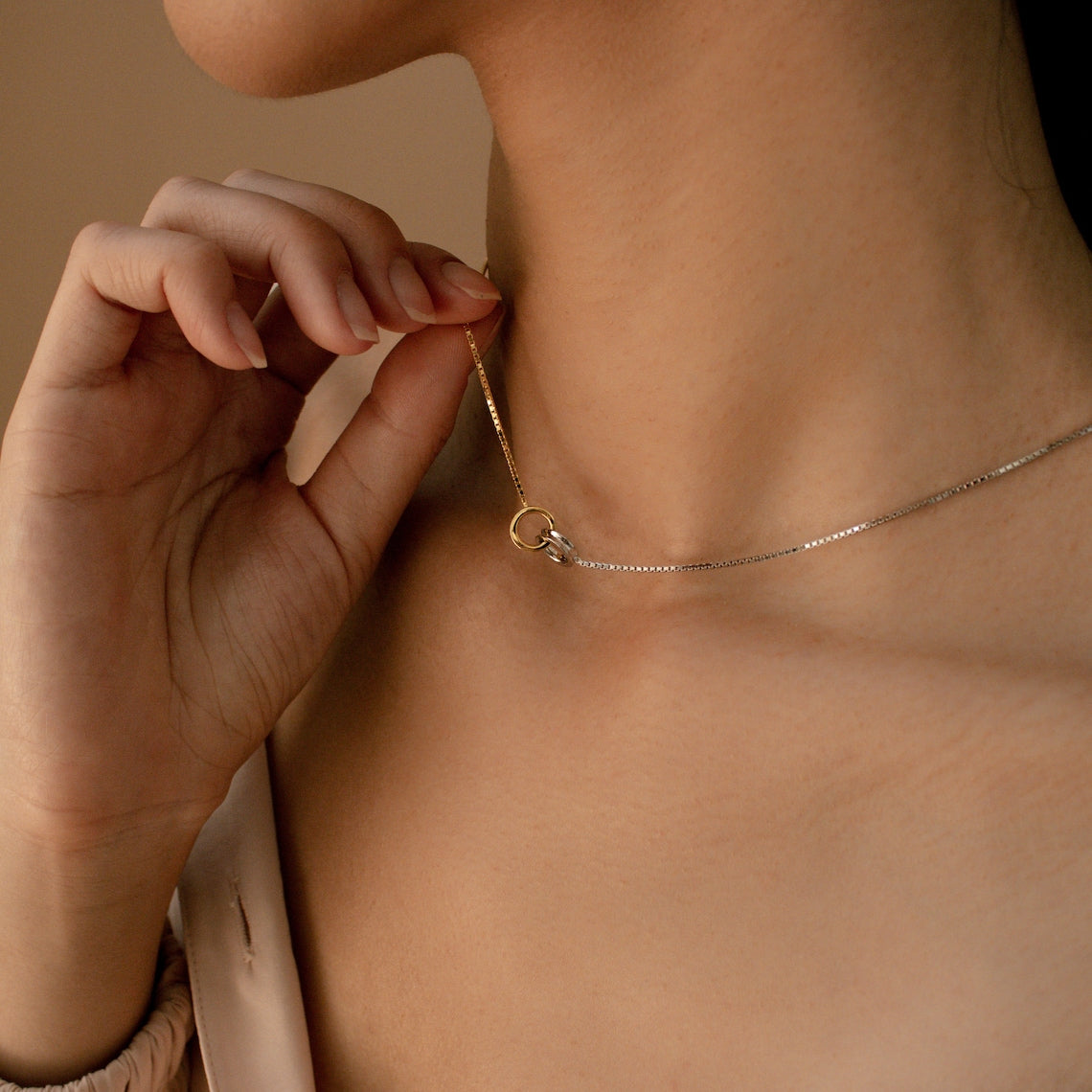 Eternal Circle Necklace - Intertwined Circle Necklace