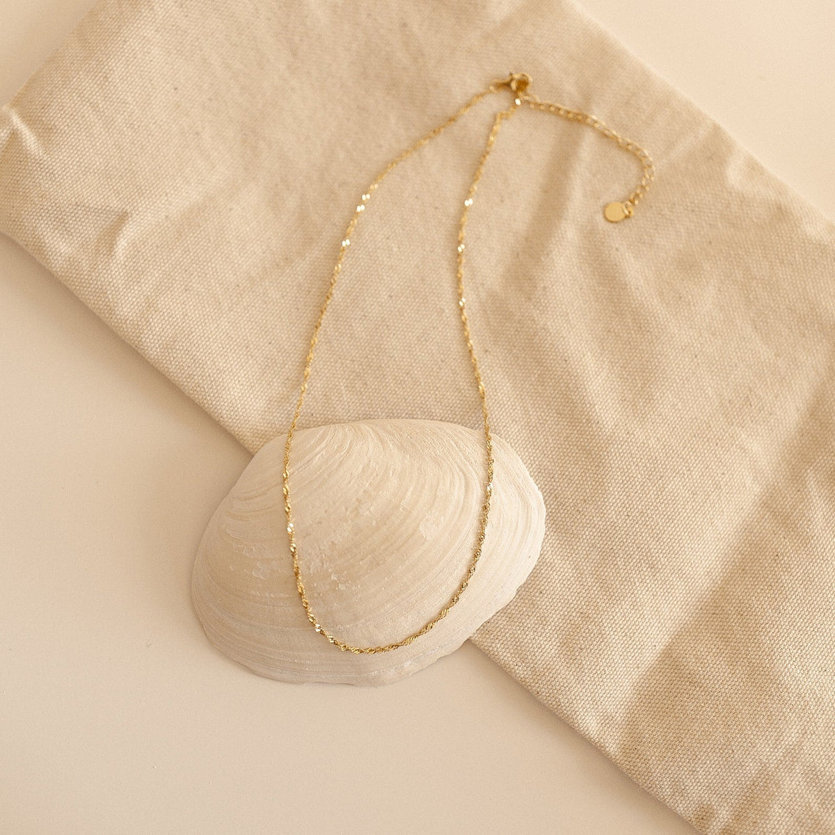 Fretzie – Necklace Twist