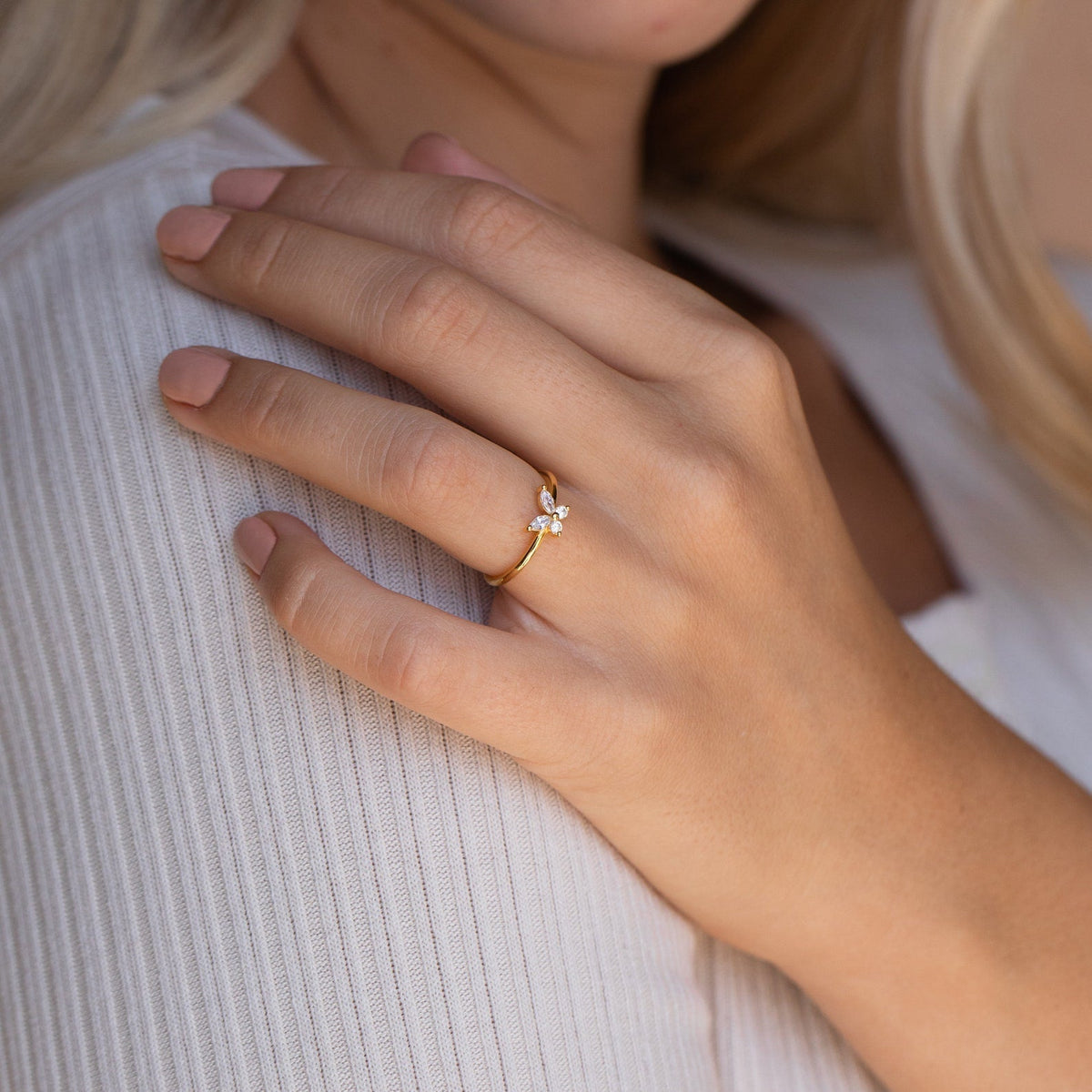 Mariposa – Elegant Diamond Ring