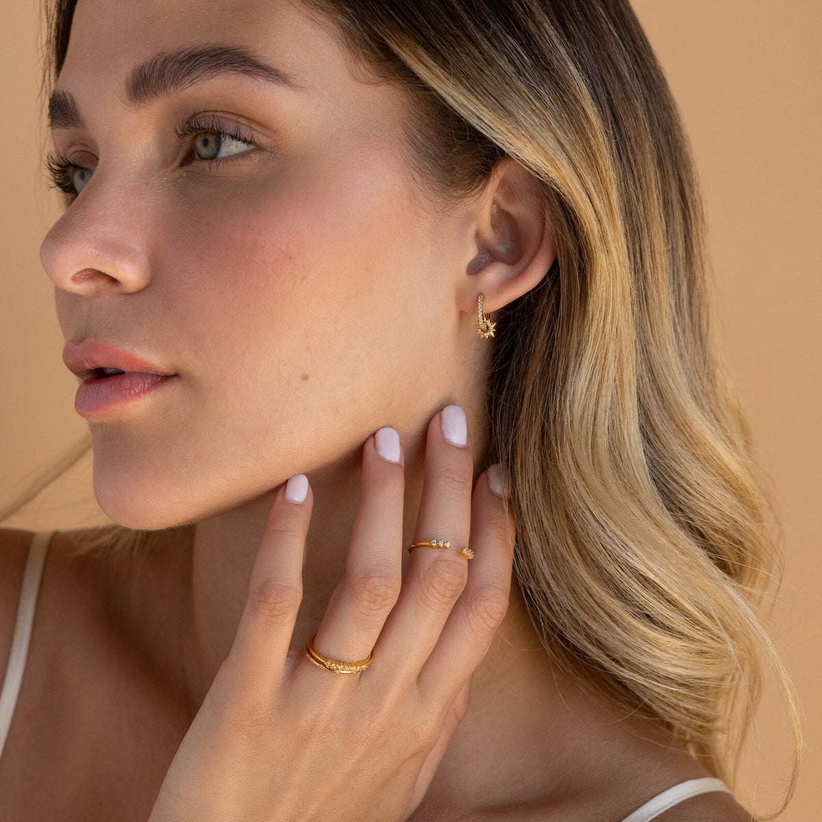 Natalia – Pave Hoop Soleil
