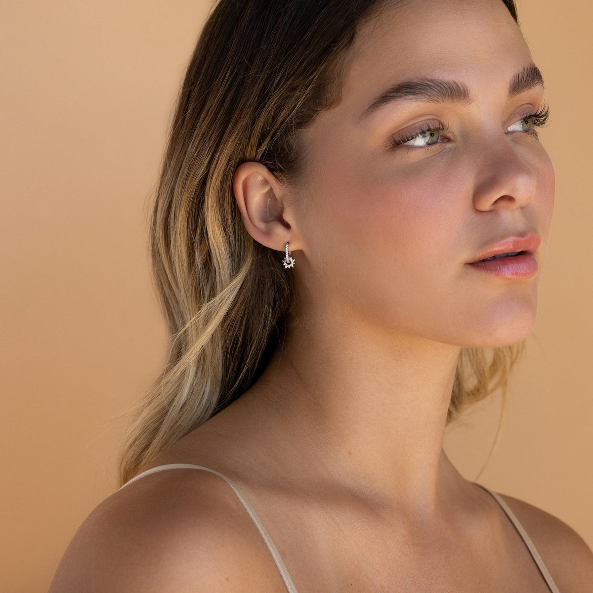 Natalia – Pave Hoop Soleil