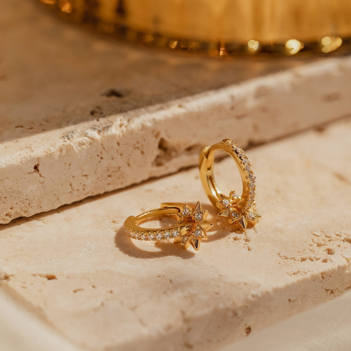 Natalia – Pave Hoop Soleil