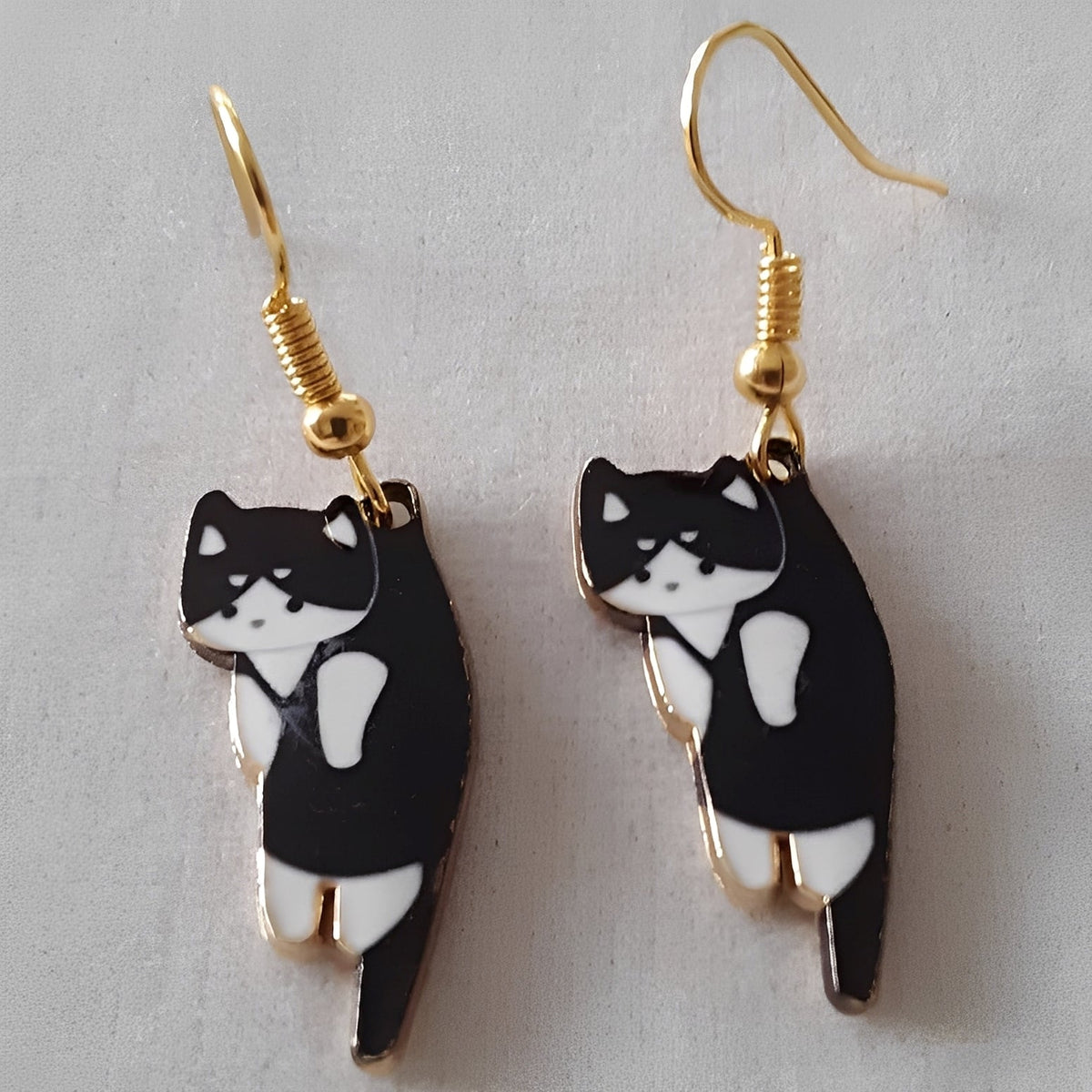 Kate – Hanging Earrings Cat