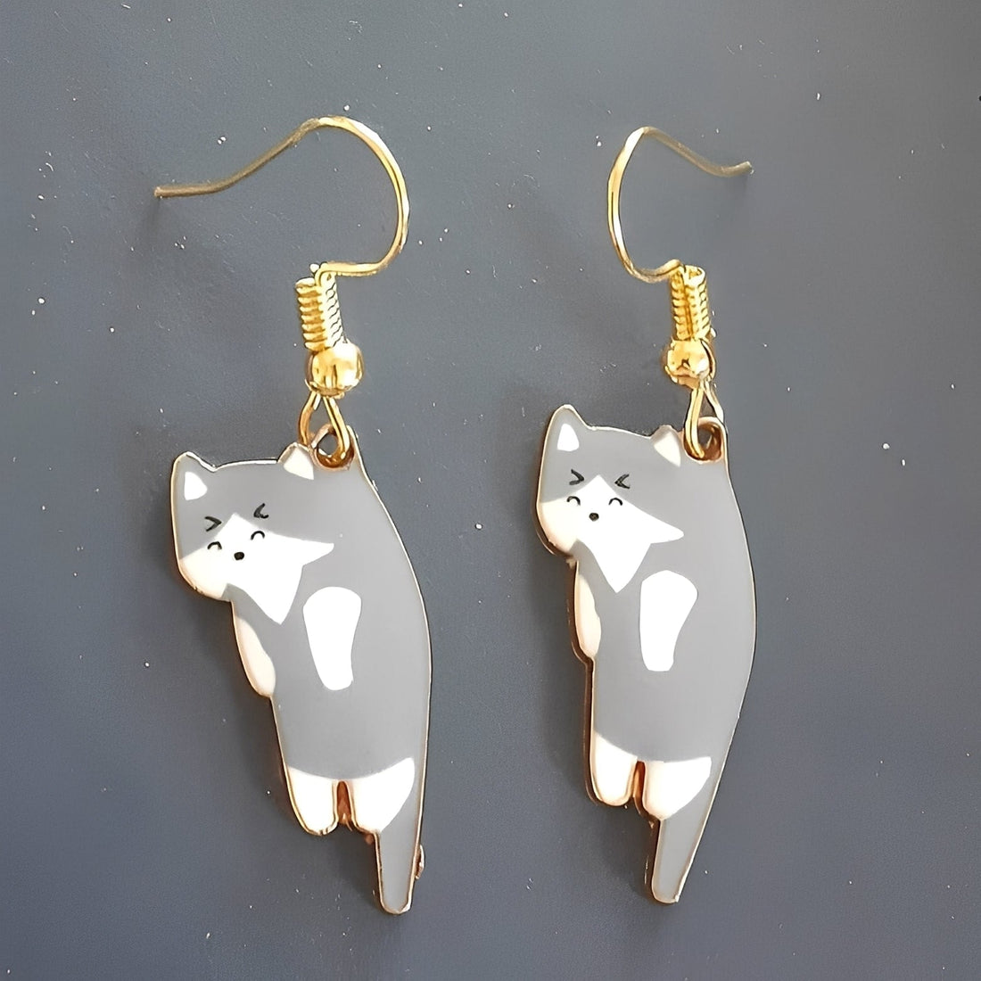 Kate – Hanging Earrings Cat
