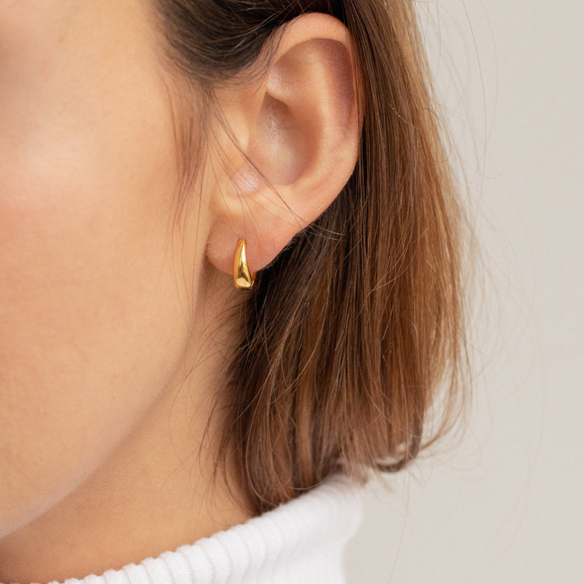 Foldable Huggies - Curved Buckle Earrings