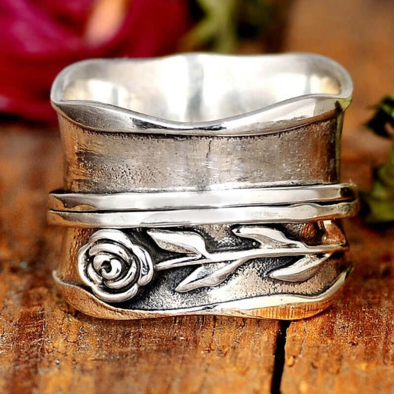 Lilwen – Flower Ring Vintage in Silver