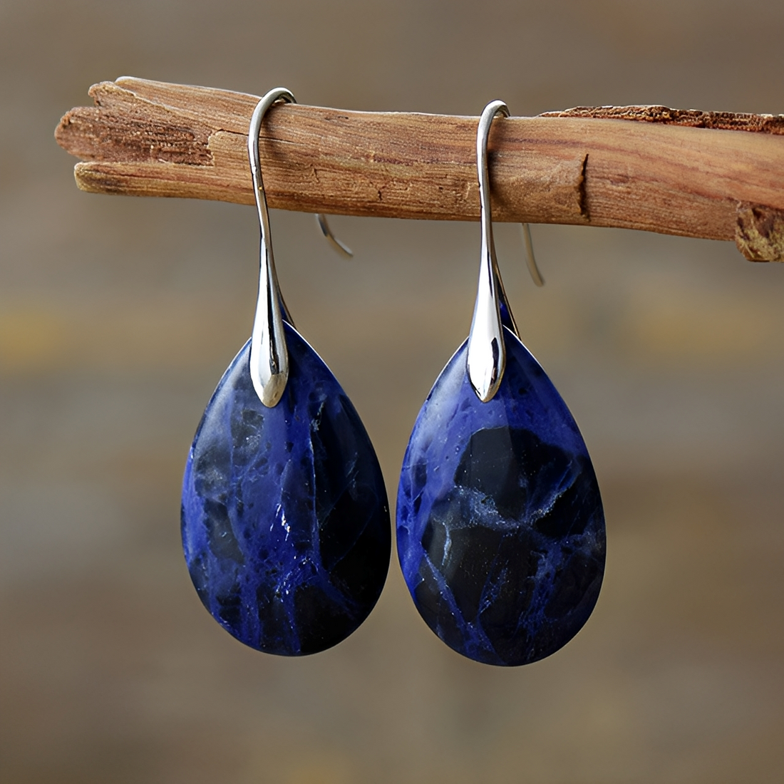 Kris – Earrings in Vintage Chic with Blue Stone