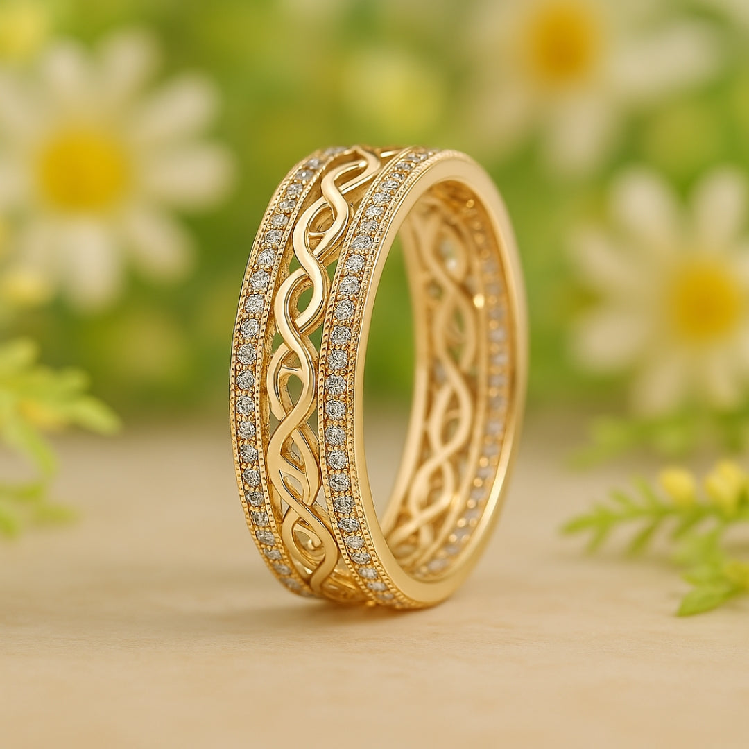 Elena – Golden Hollow Shiny Ring