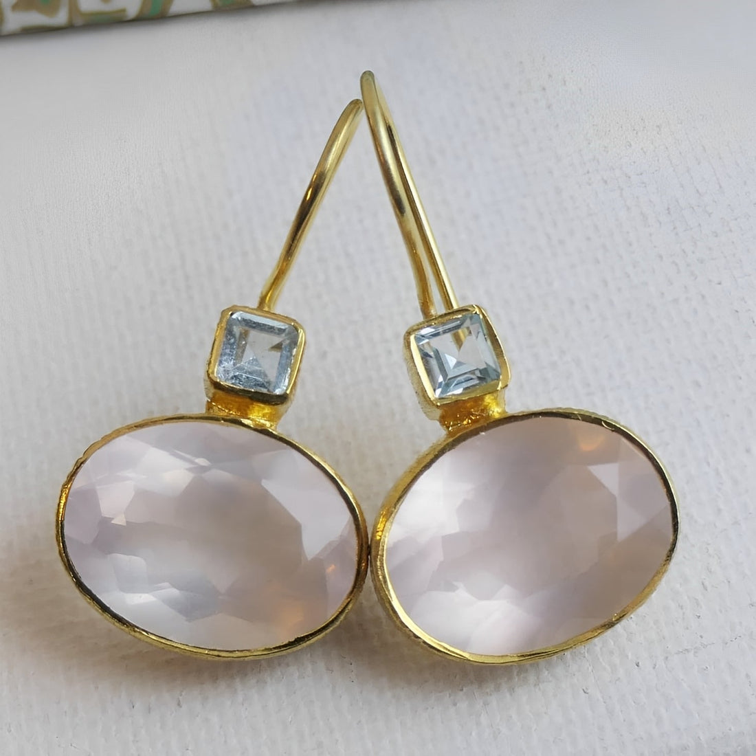 Esmeralda – Vintage Earrings featuring Green Crystals