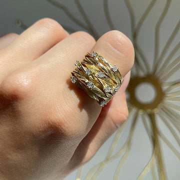 Marisse – Vintage-inspired ring in gold with a subtle shine