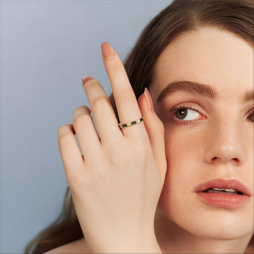 Sana – Vintage Gold Ring with Set Green Zirconia