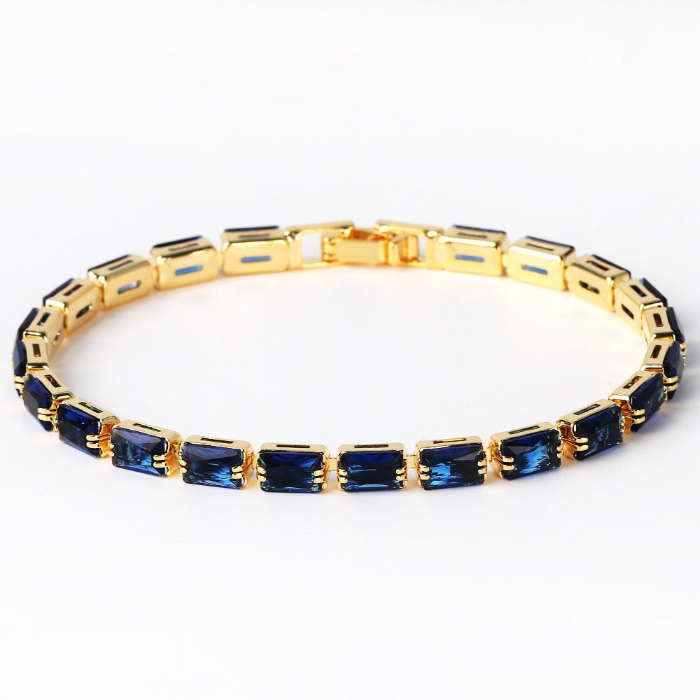 Mireda – Golden Bracelet Thalindra