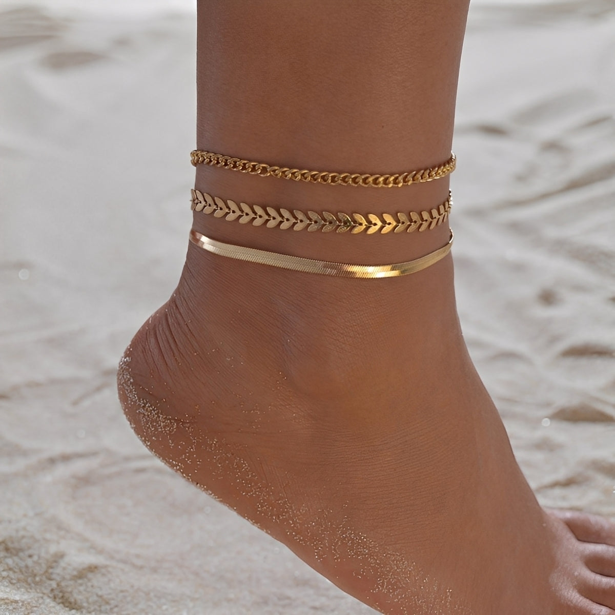 Odelia – Fashionable Golden Anklet
