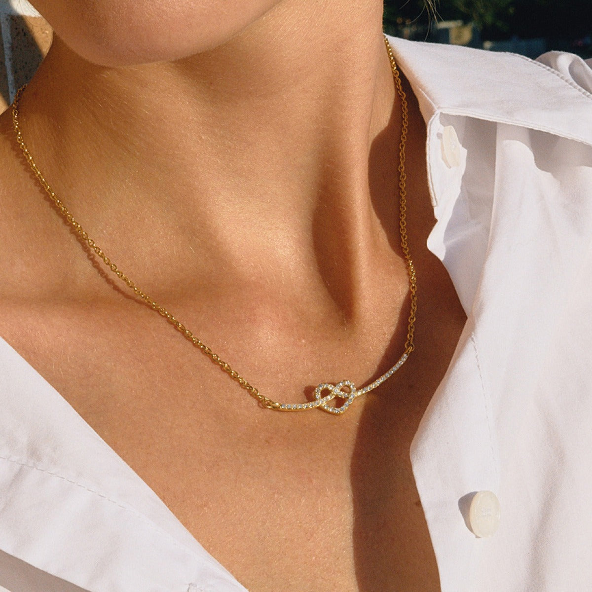 Valeria – Radiant Heart Necklace