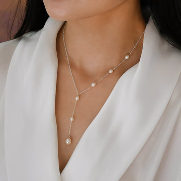 Zeinab – Vintage Necklace with Bead Pendant