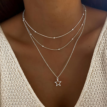 Elly – Vintage Silver Necklace Featuring Star