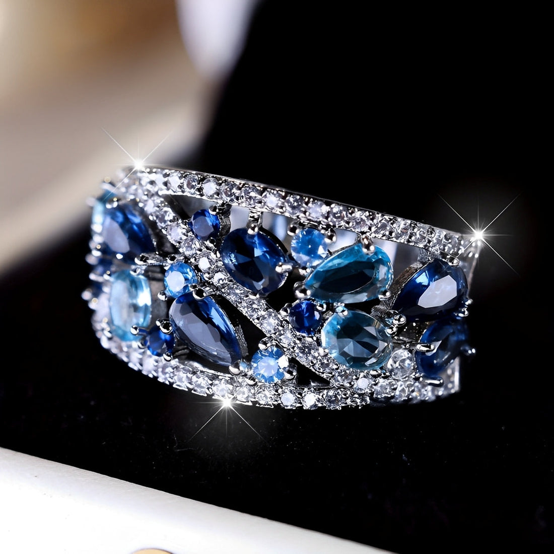Julie – Vintage Ring with Blue Zircon and Gold Accent