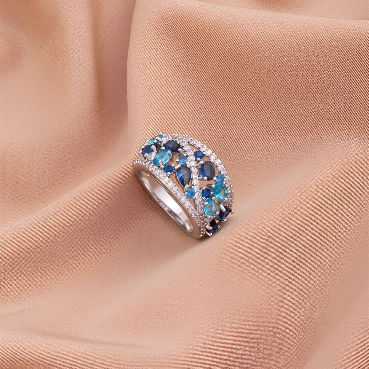 Julie – Vintage Ring with Blue Zircon and Gold Accent
