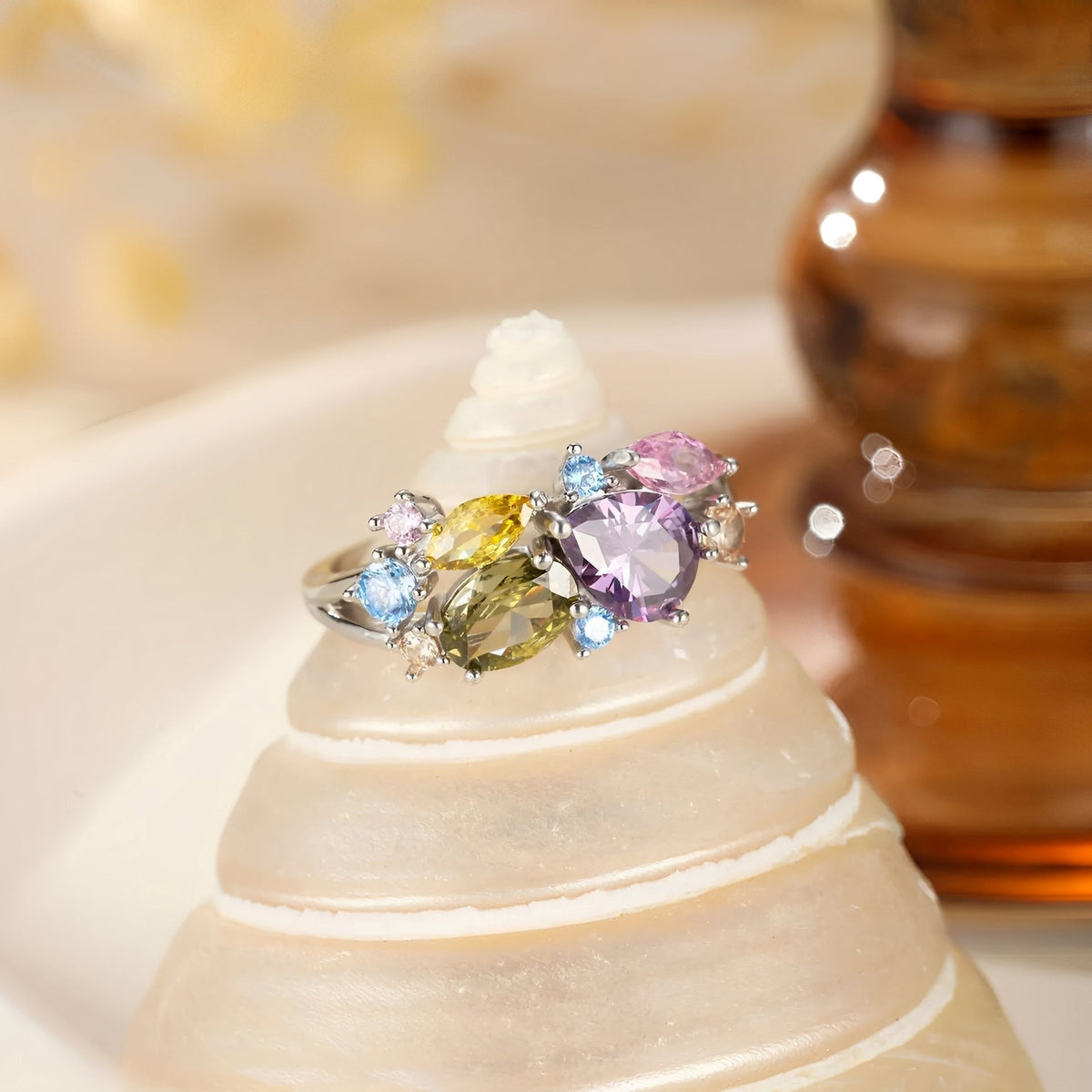 Clarine – Vintage Silver Ring with Vibrant Crystals