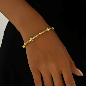 Amy – Bracelet gleaming in gold