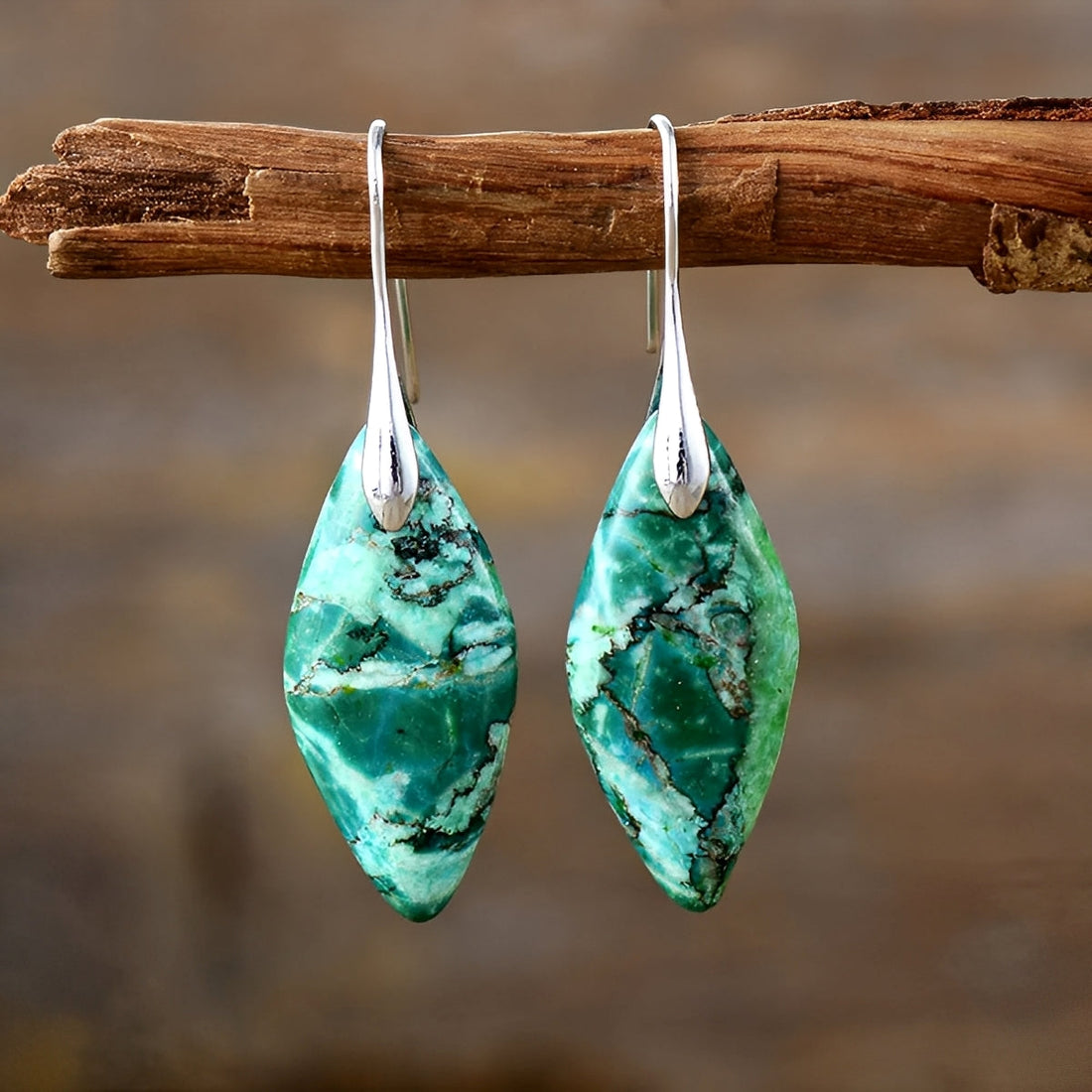 Lucie – Earrings crafted from Natural Material