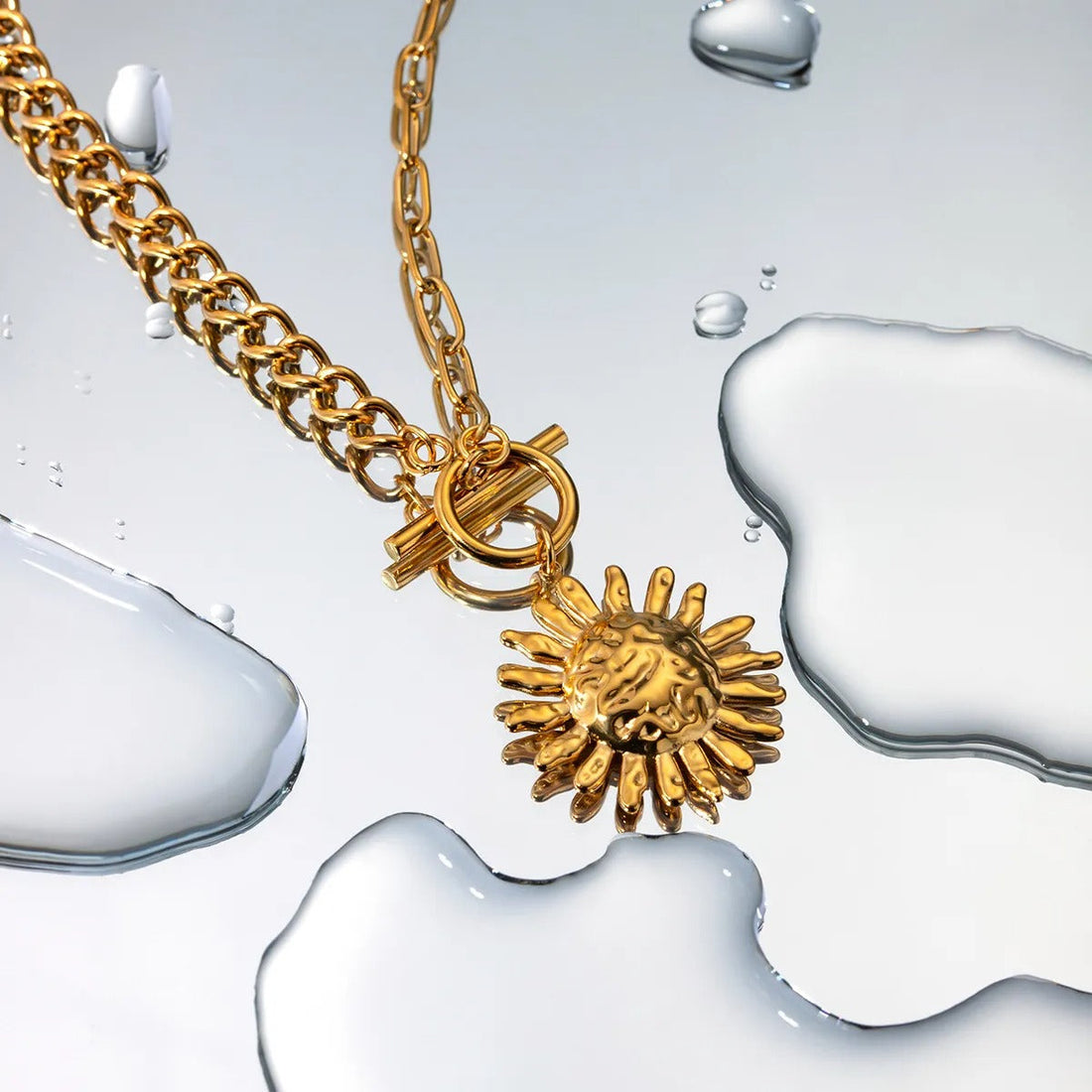 Milly – Stunning Necklace with Golden Sunflower