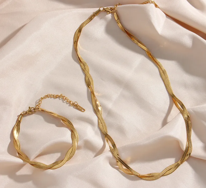 Alina – Set Necklace & Bracelet Elegant Gold Braided