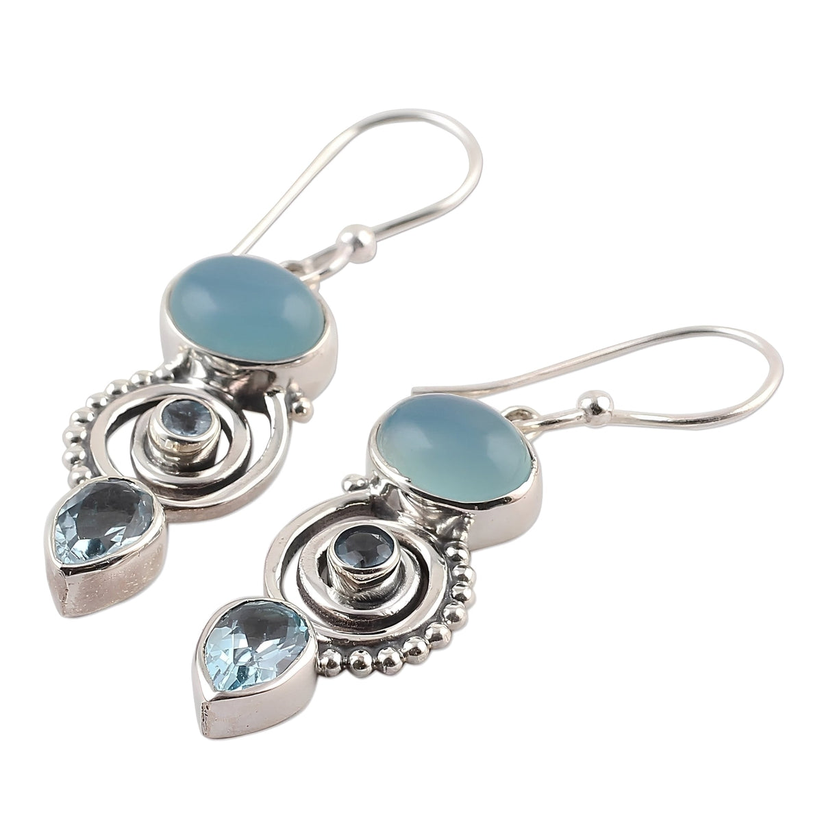 Cassie – Vintage Earrings Featuring Moonstone