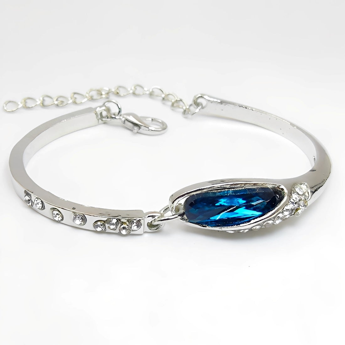 Miku – Elegant Bracelet Enhanced with Sapphires