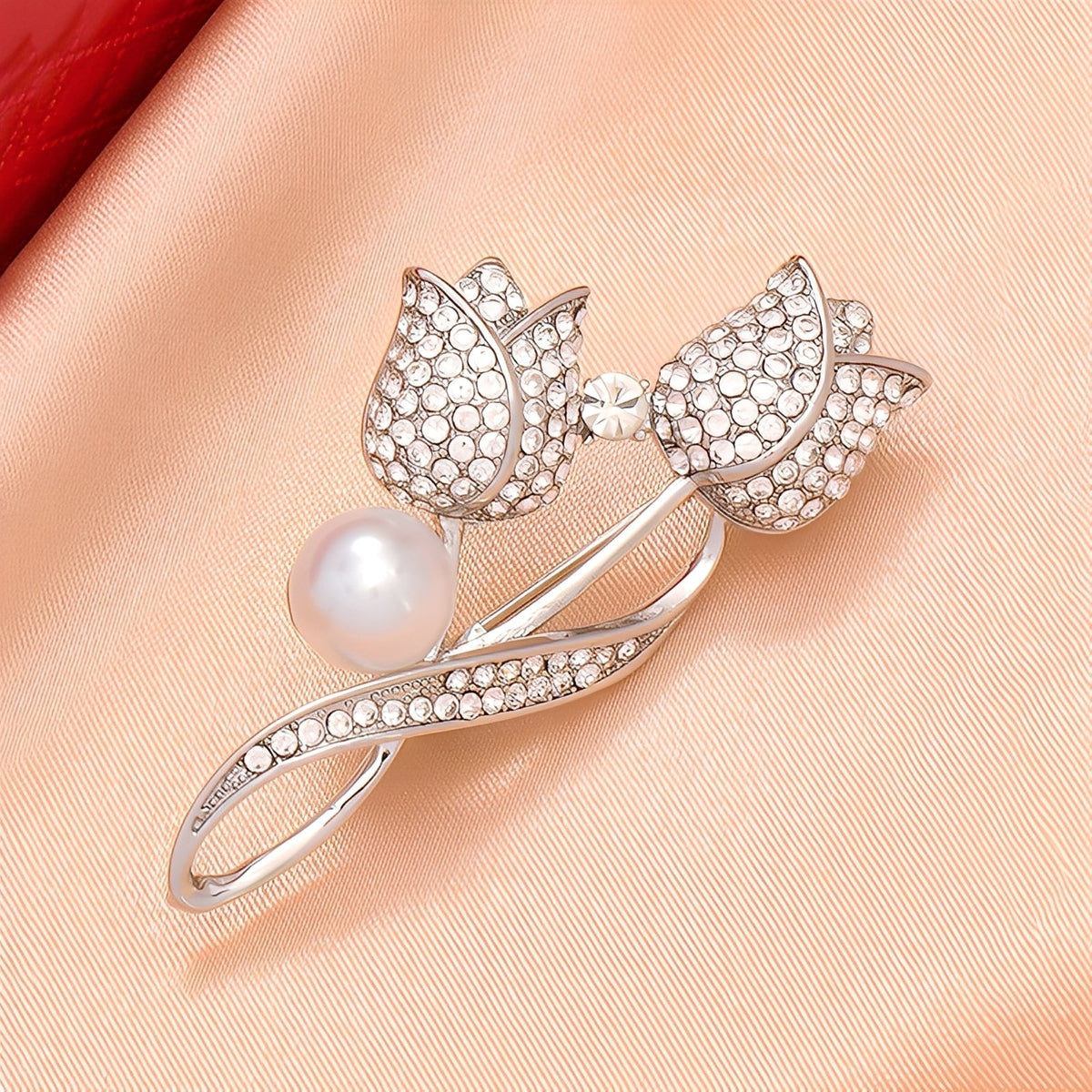 Jackie – Golden Tulip Brooch with Zircon & Pearl, Gold