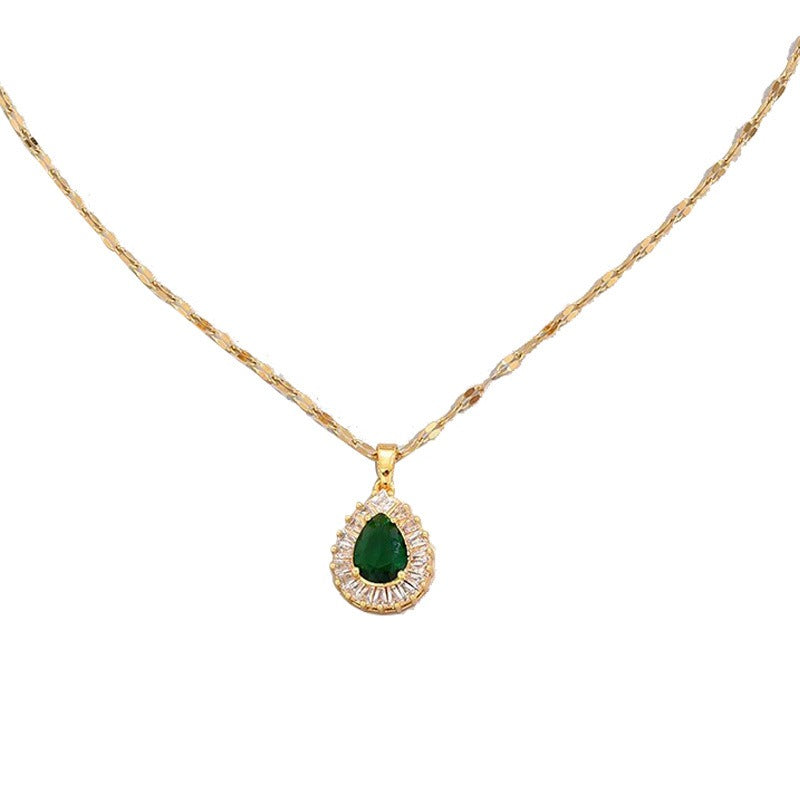 Rheya – Stylish Lysandelle Set crafted from Gold and Crystal