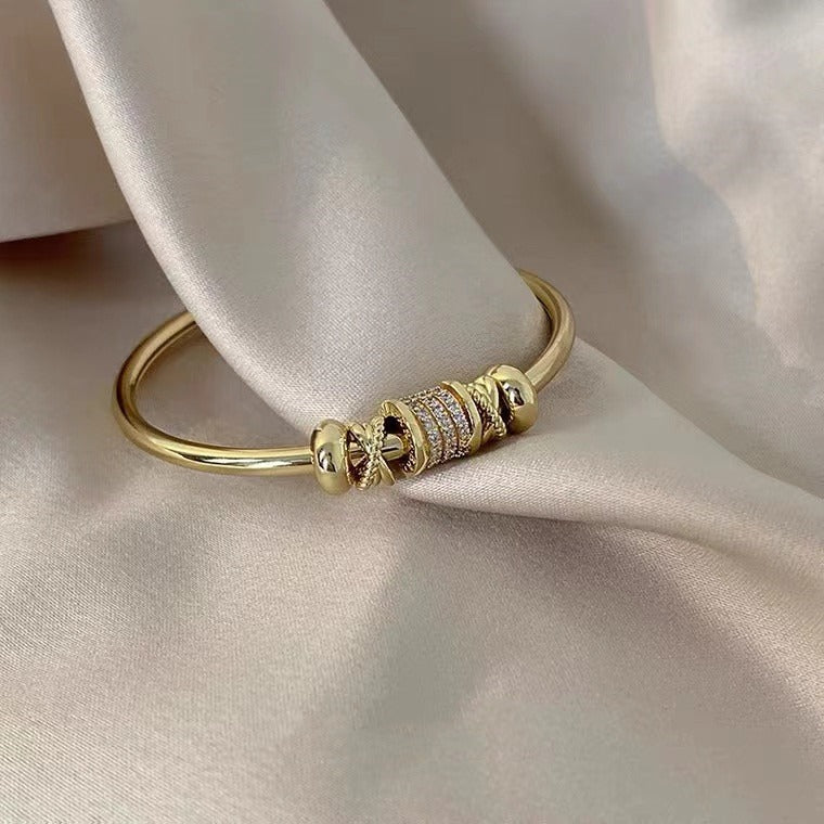 Ella – Adjustable Bracelet with Golden Charms