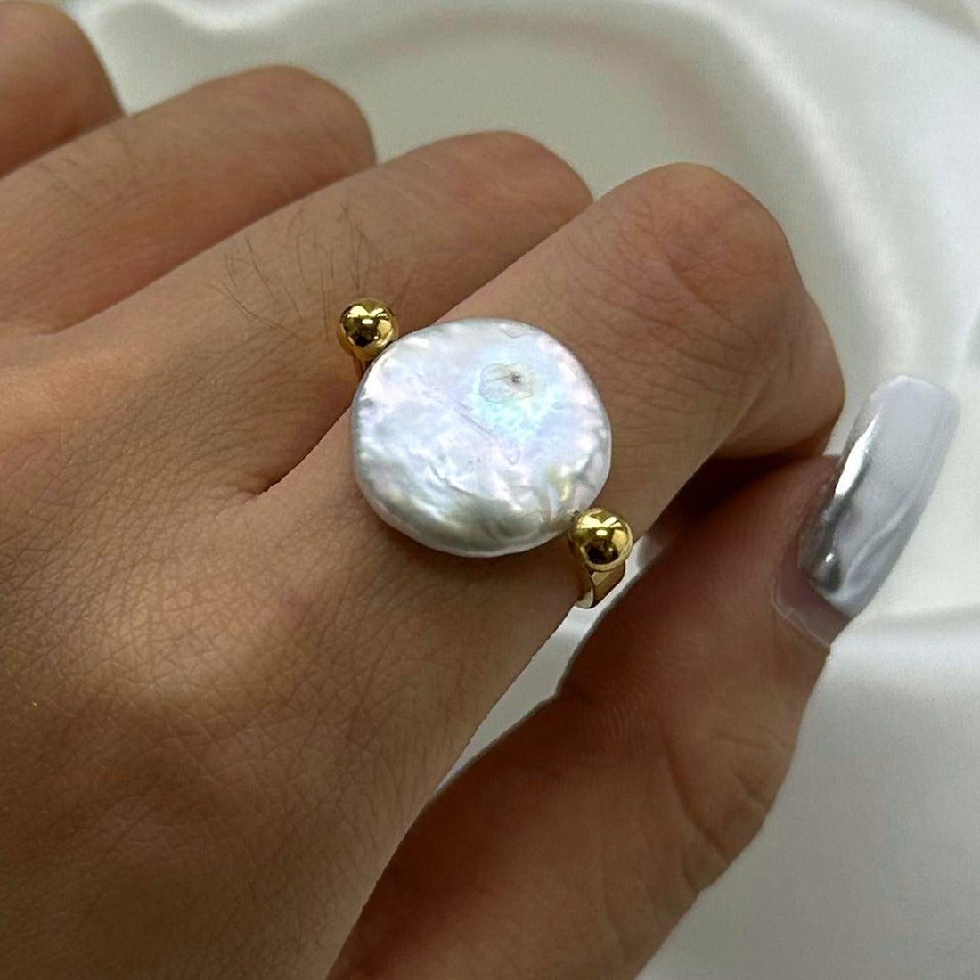 Sabby – Ring Twisted Design Baroque Pearl