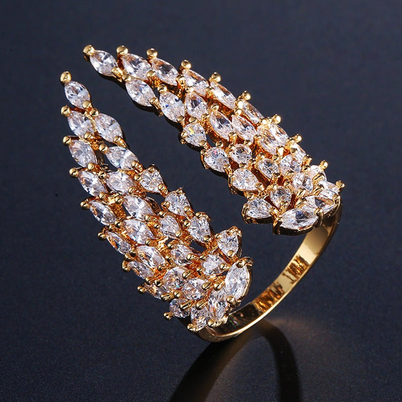 Isaline – Ring Featuring Angel Wings Crafted from Silver