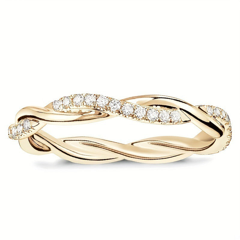 Livia – Cross Ring in Fashion Chic