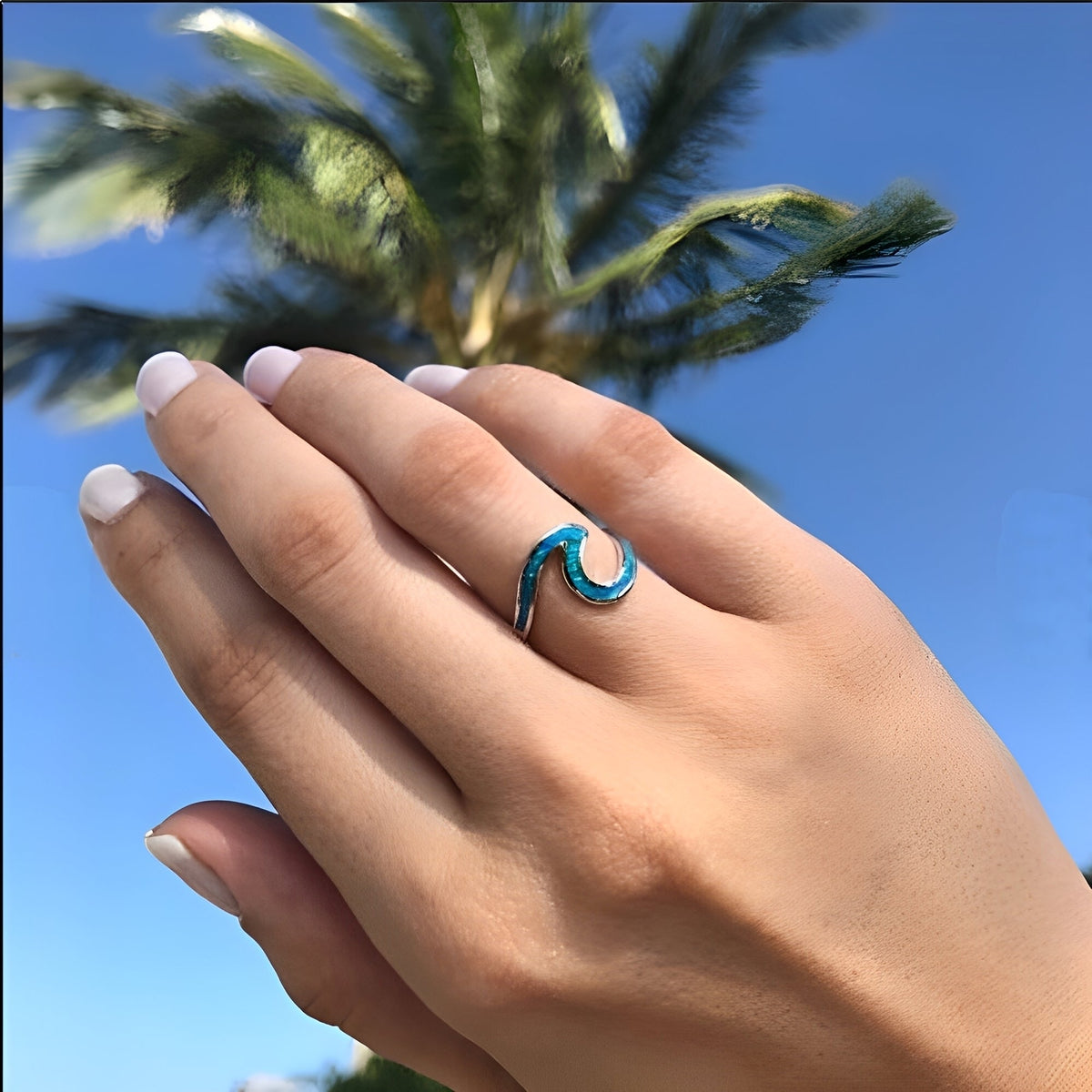 Nerina – Ring Ocean Wave in Opal and Silver