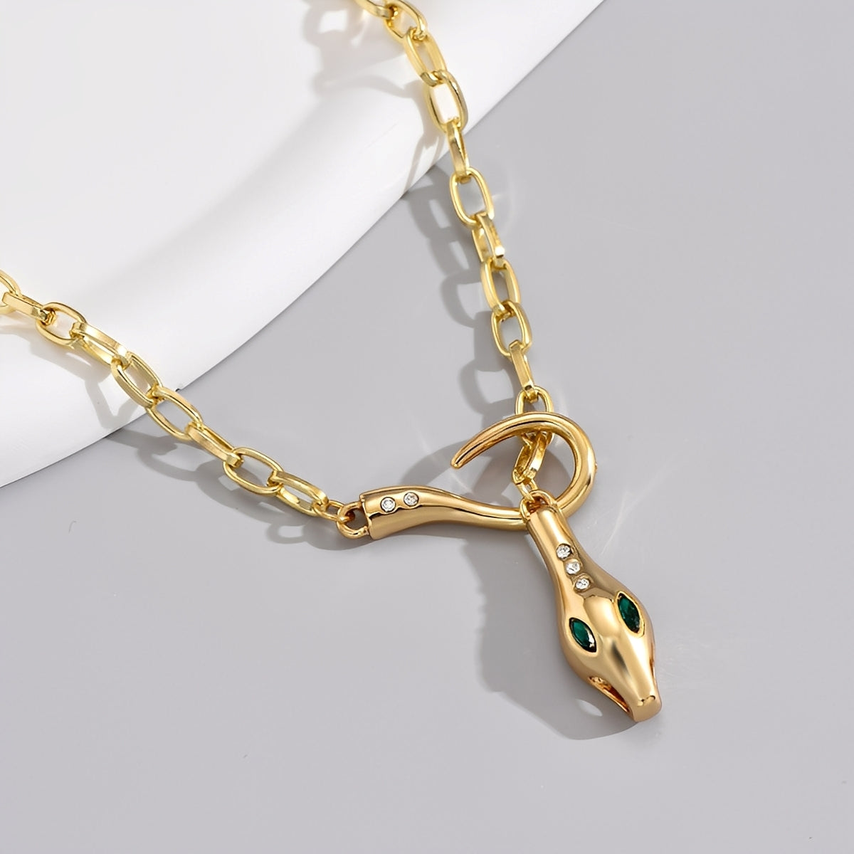 Celia – Snake chain with rhinestone necklace