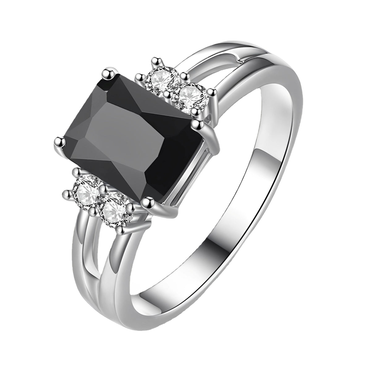 Ravenna – Vintage ring featuring a shimmering onyx