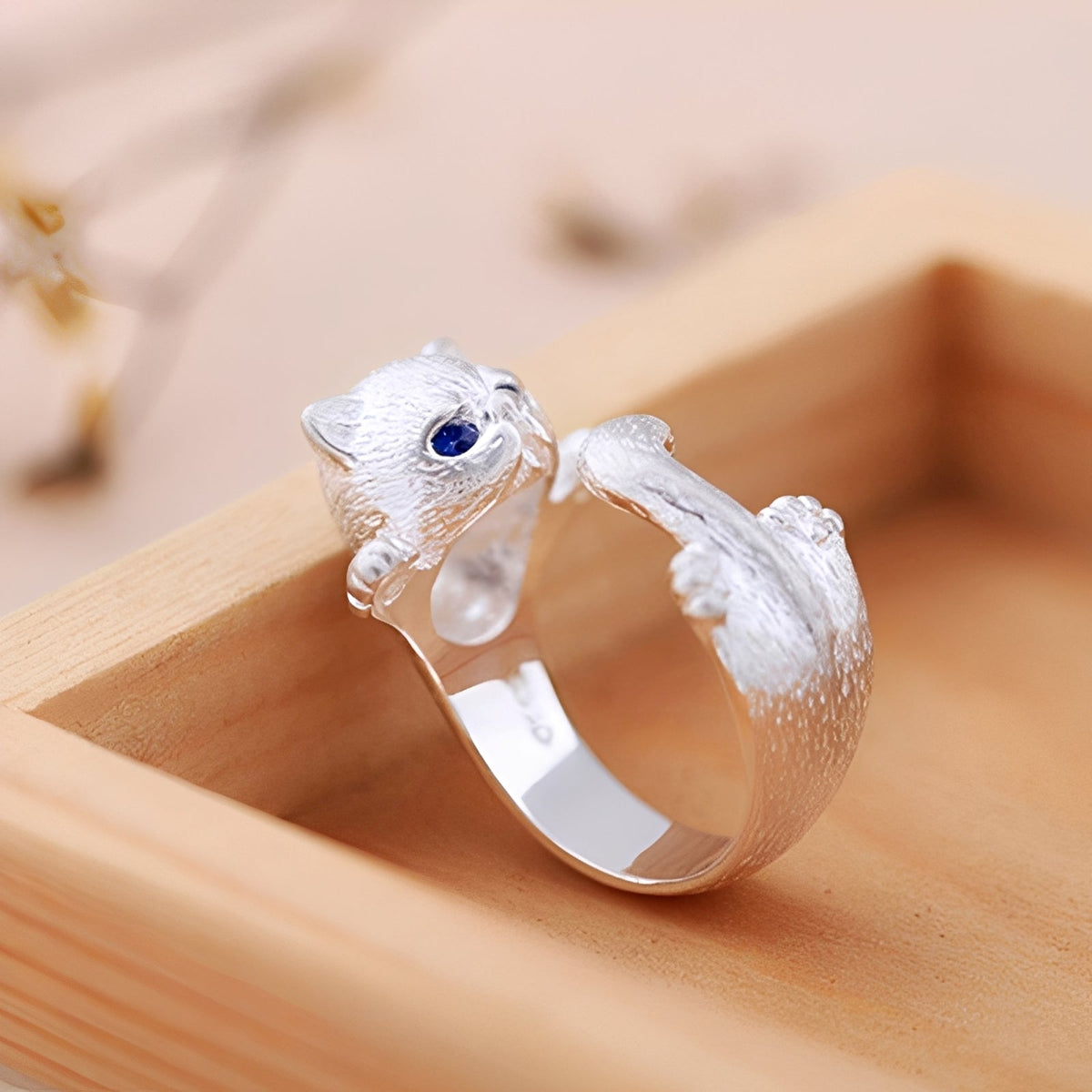 Louna – Stylish Cat Ring crafted from 925 Silver