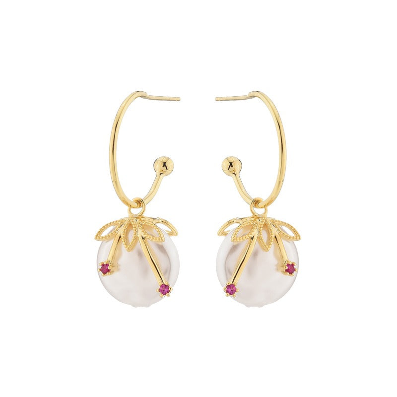 Cléa – Vintage Cherry Earrings in Gold and Pearl