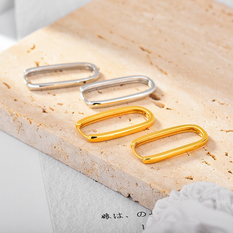 Laura – Square Retro Huggie Hoops
