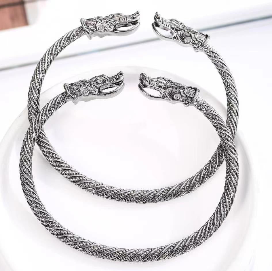 Ragnar – Viking Bracelet in Antique Silver Look for Men