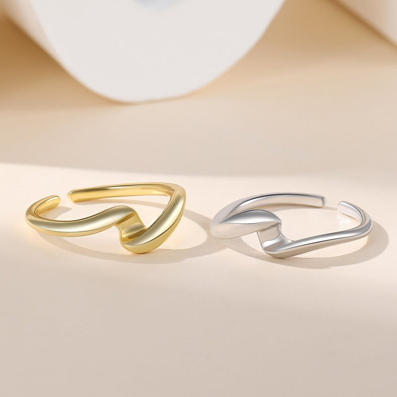 Elaine – S925 Silver Ring with Irregular Wave Design