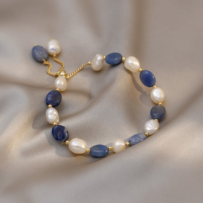 Kira – Elegant Bracelet of Ocean Pearls