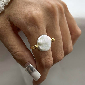 Sabby – Ring Twisted Design Baroque Pearl