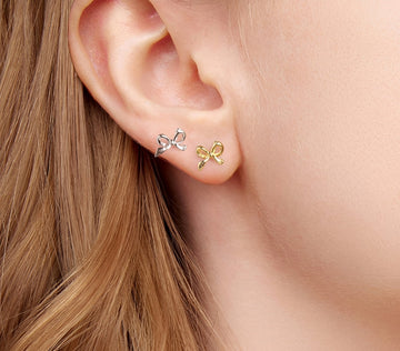 Lunea – Mini Star Knot Stud Earrings