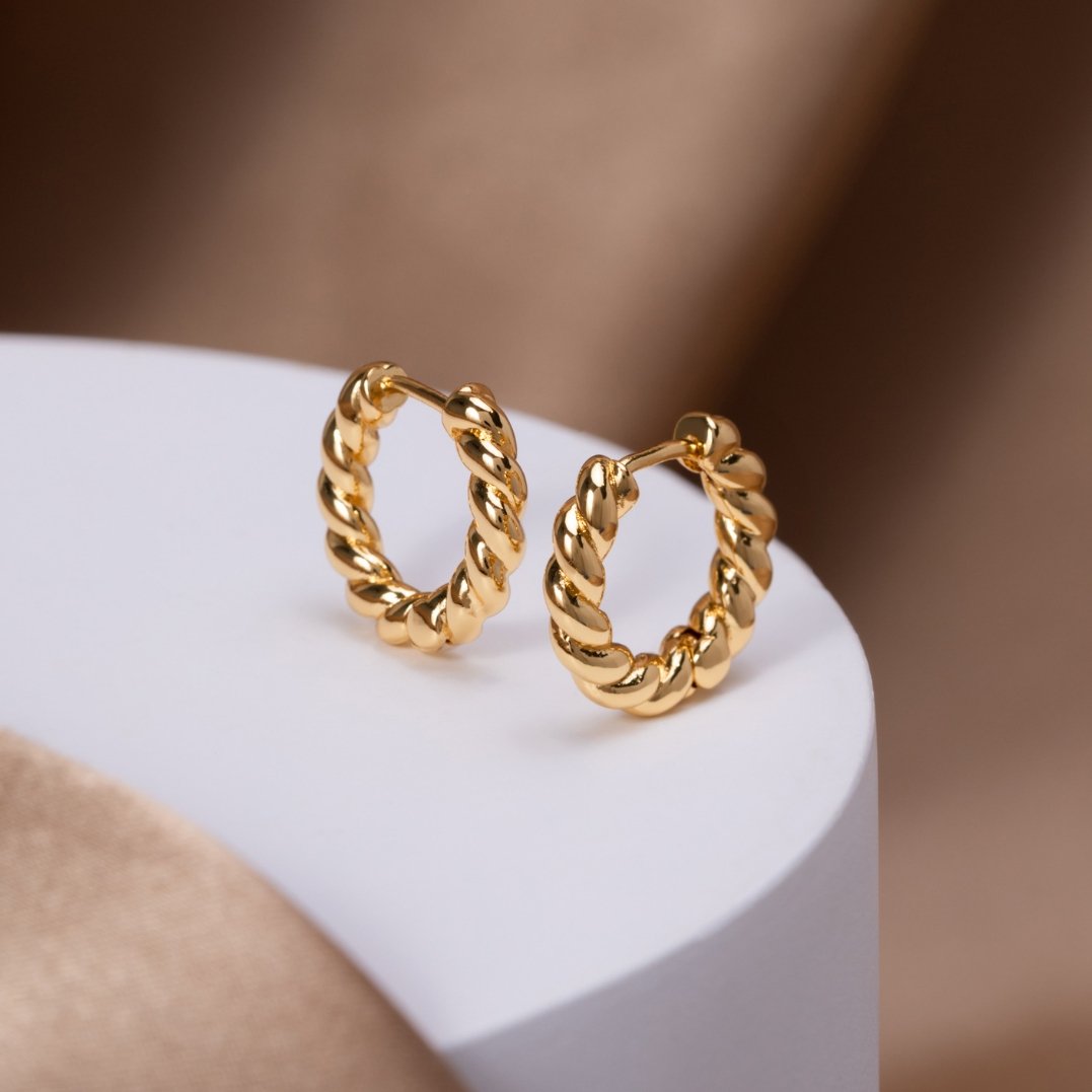 Orhyl – Golden Twisted Earrings
