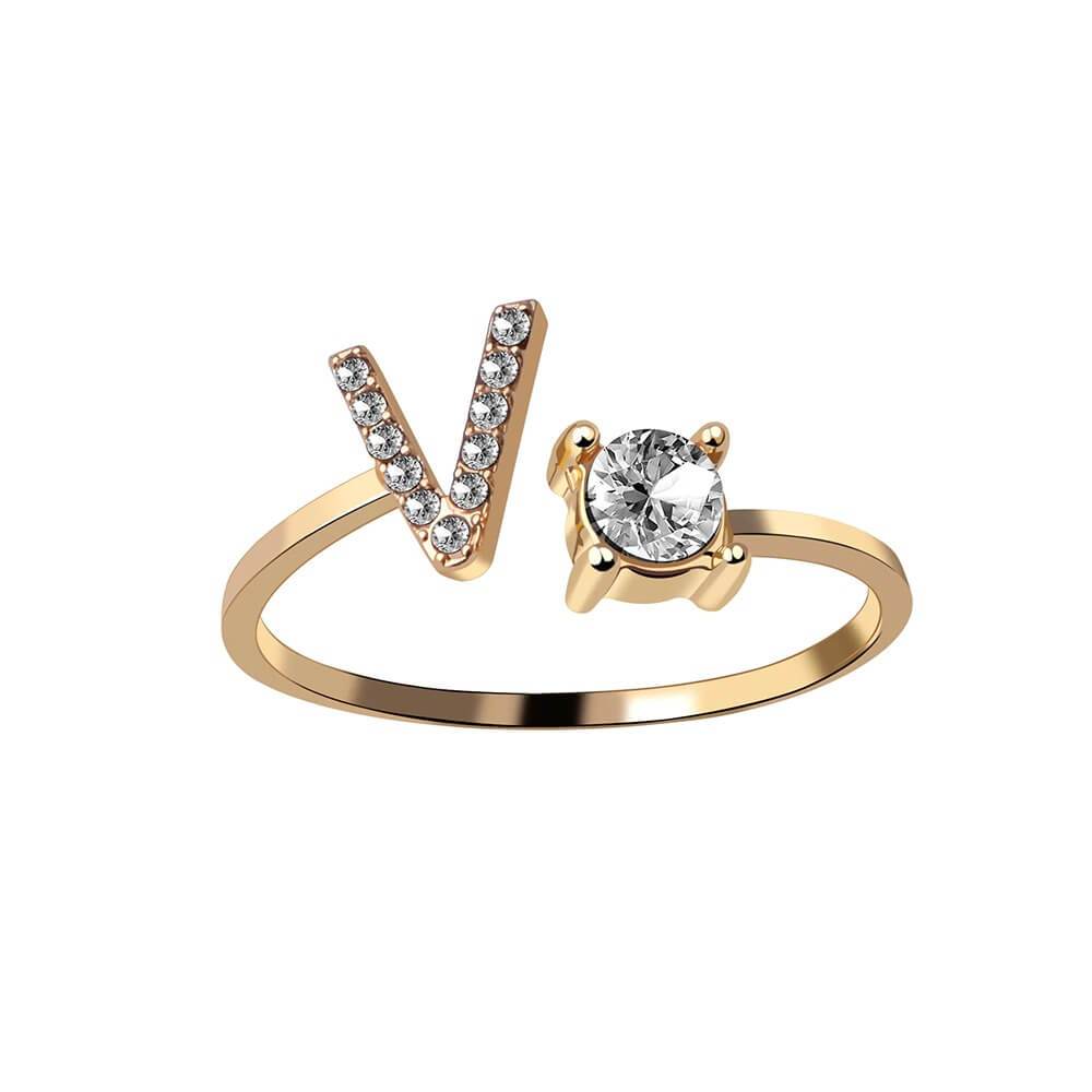 Nyla – Initial Ring featuring Zirconia